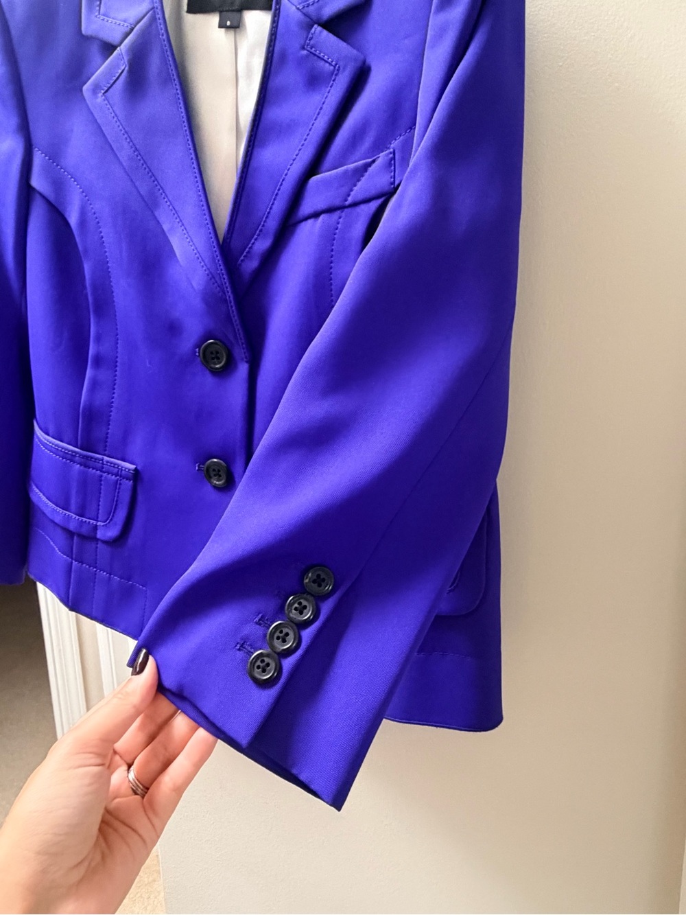Marc Jacobs Women’s Vibrant Purple Structured Blazer and skirt suit set - Picture 3 of 7